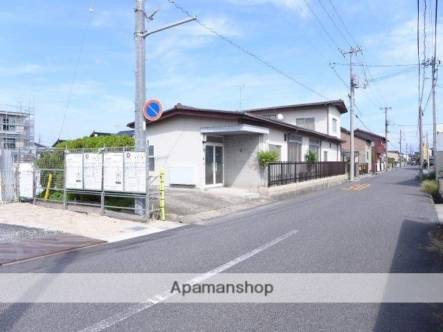 その他　前面道路（その他）まで0m