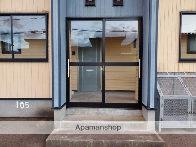 エントランス　駐車場