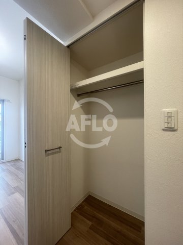 収納　プレサンス塚本ミッドマーク　クローゼット