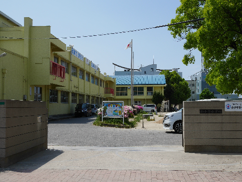 小学校　【北九州市立西小倉小学校】（小学校）まで1137m