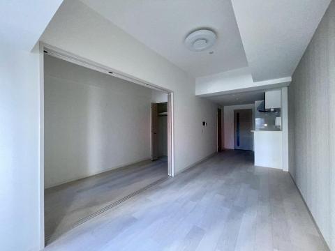 居室・リビング　室内