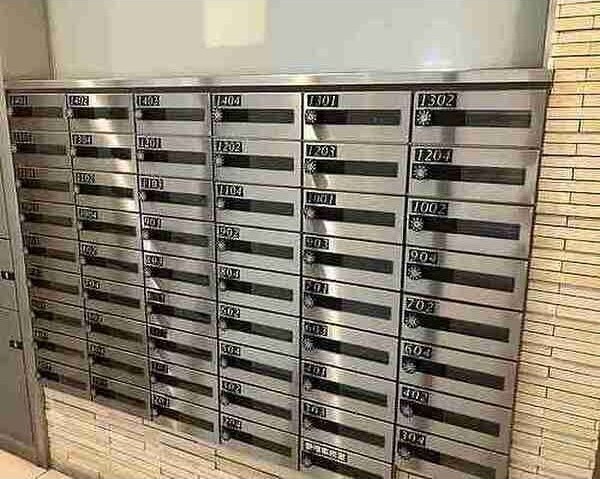 エントランス　集合ポスト