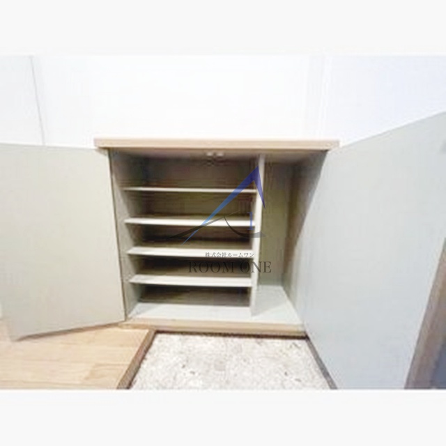 玄関　玄関です。