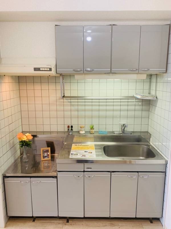 キッチン　同物件。同タイプの別号室参考写真になります。