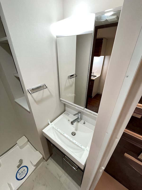 洗面設備　※別のお部屋の写真です