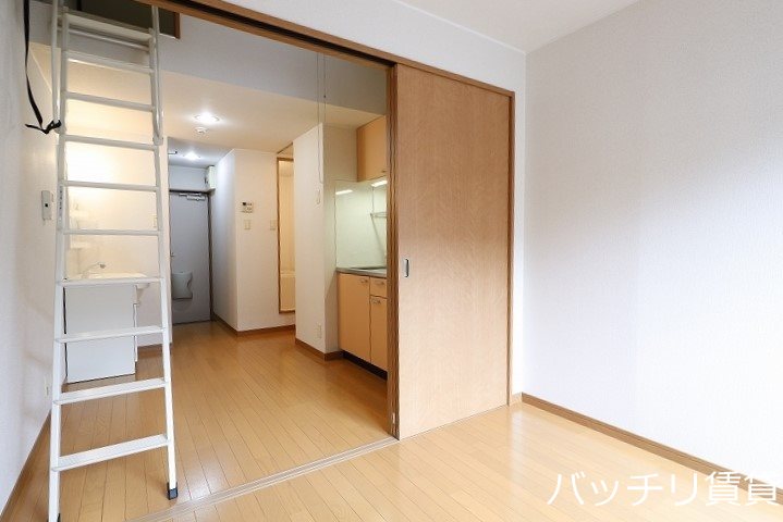 居室・リビング　別号室写真の為、現状優先