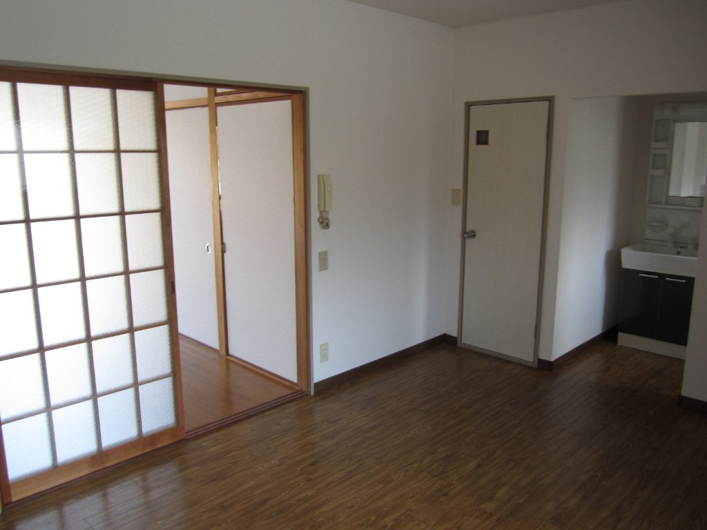 居室・リビング　サングリーン桐畑