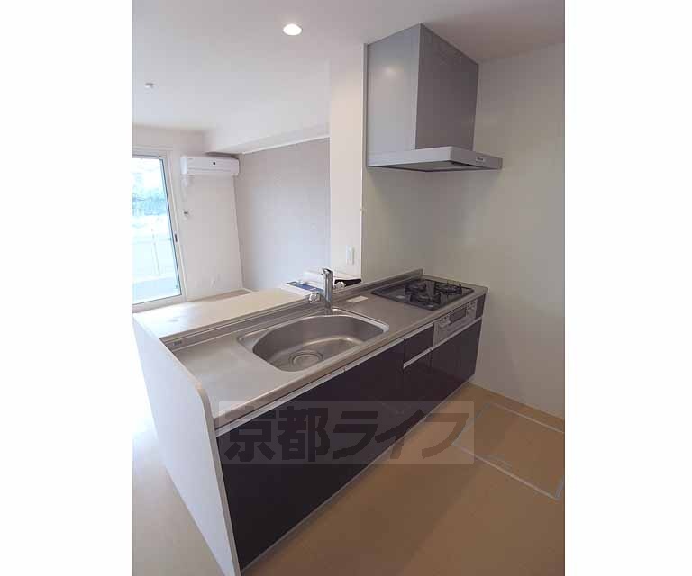 キッチン　使い勝手の良いカウンターキッチンです