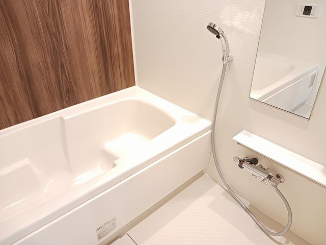 バス・シャワールーム　お風呂です