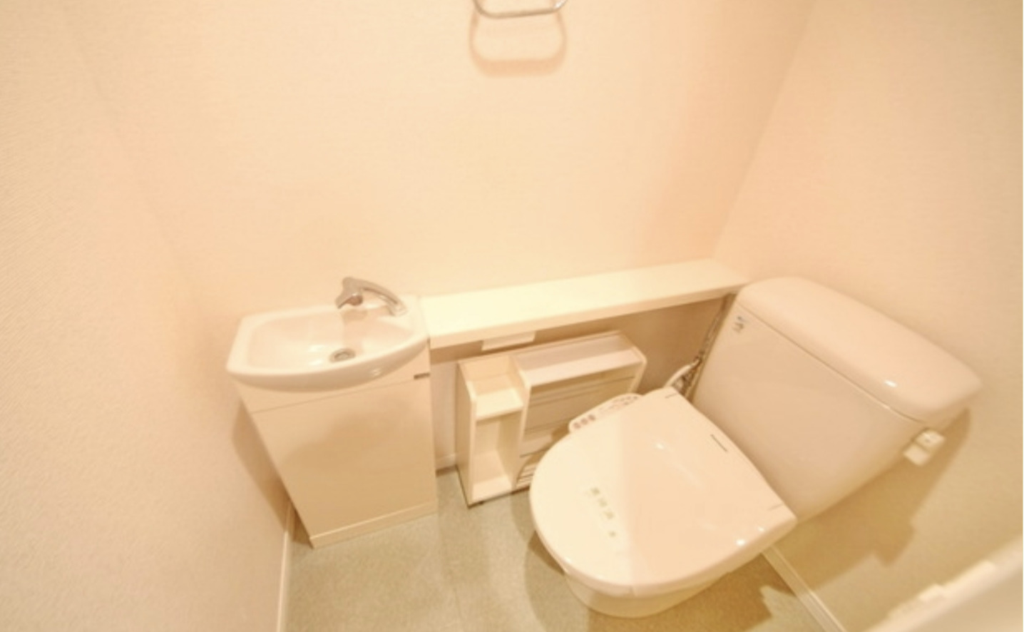 トイレ　別部屋参考写真