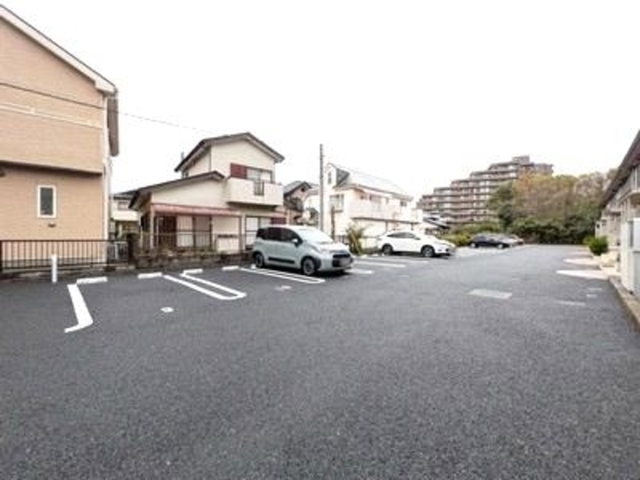 駐車場　駐車場
