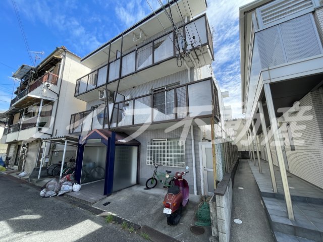 建物外観　落ち着いた雰囲気の外観です