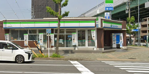 コンビニ　ファミリーマート 岩塚駅前店（コンビニ）まで162m