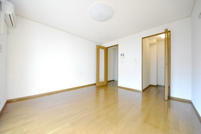その他部屋・スペース　★広々８帖！レイアウト自在★