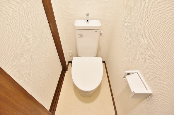 トイレ　★トイレでヒヤッとしない！ウォームレット★