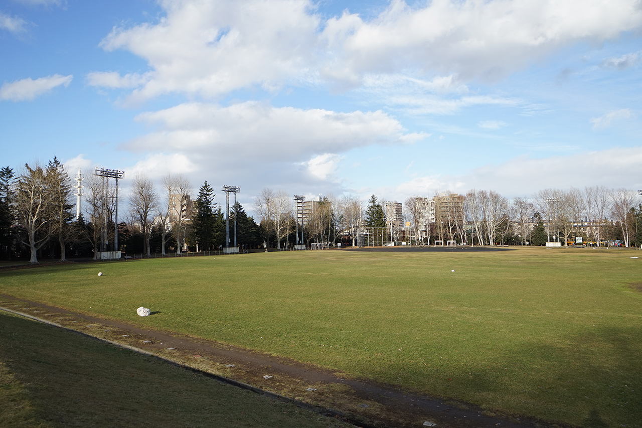 【平岸ハイツ第二の公園】