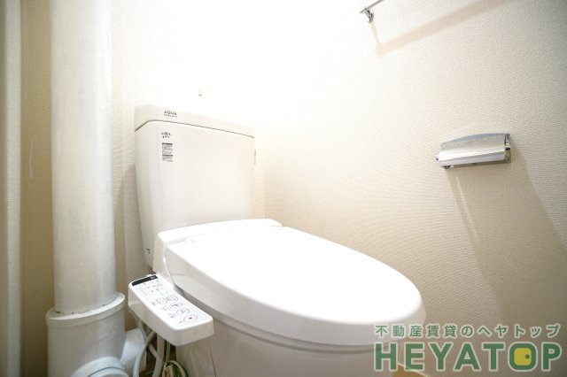 トイレ　温水洗浄便座（同仕様写真）