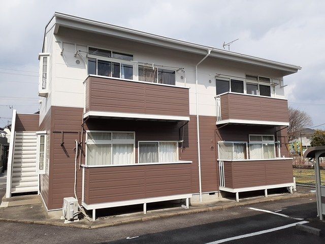 関市平賀町のアパートの建物外観