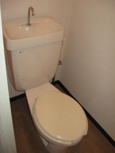 【関市平賀町のアパートのトイレ】