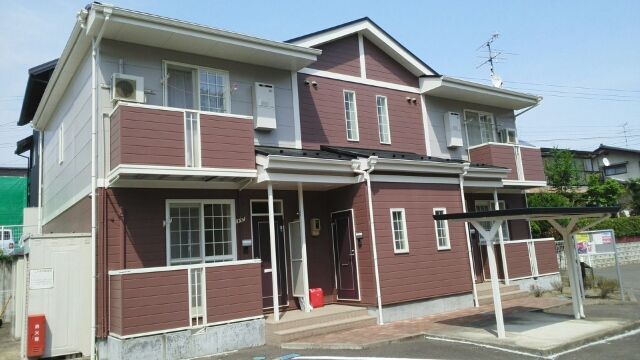 仙台市太白区鈎取のアパートの建物外観