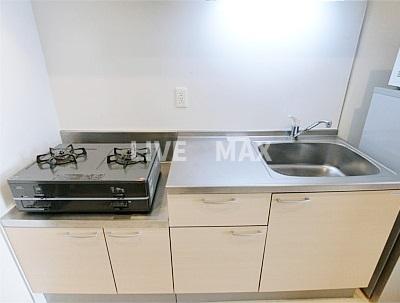 キッチン　写真の家電は家具・家電付きプランの場合に付きます。