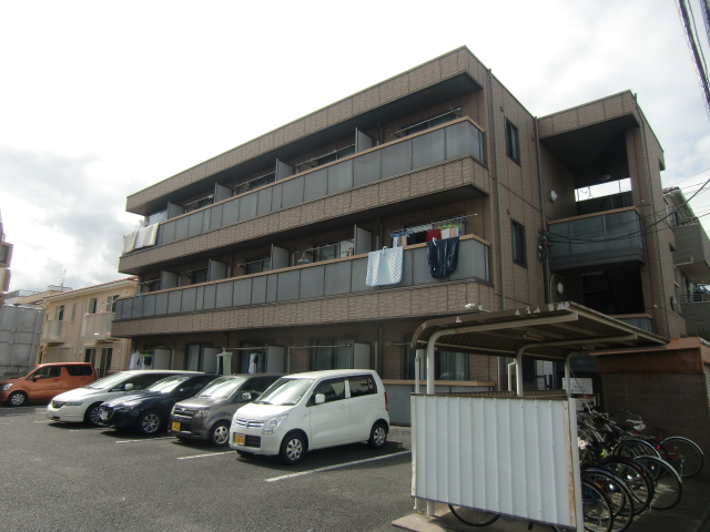 【川口市芝中田のマンションの建物外観】