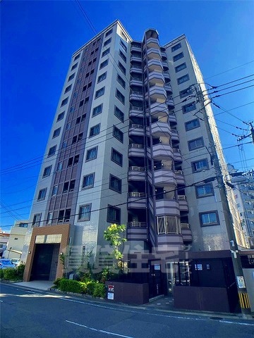 【福岡市博多区竹丘町のマンションの建物外観】