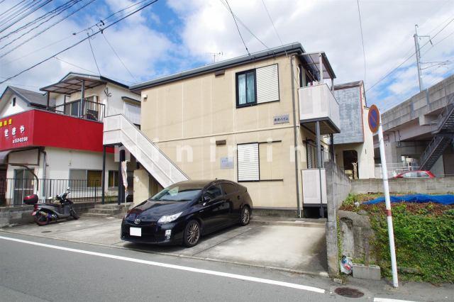 【熊本市中央区島崎のアパートの建物外観】