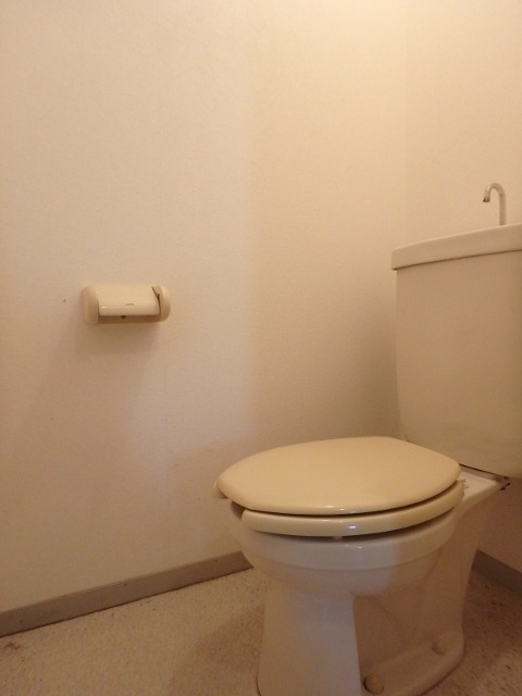 トイレ　図面と現状に相違がある場合には現状を優先