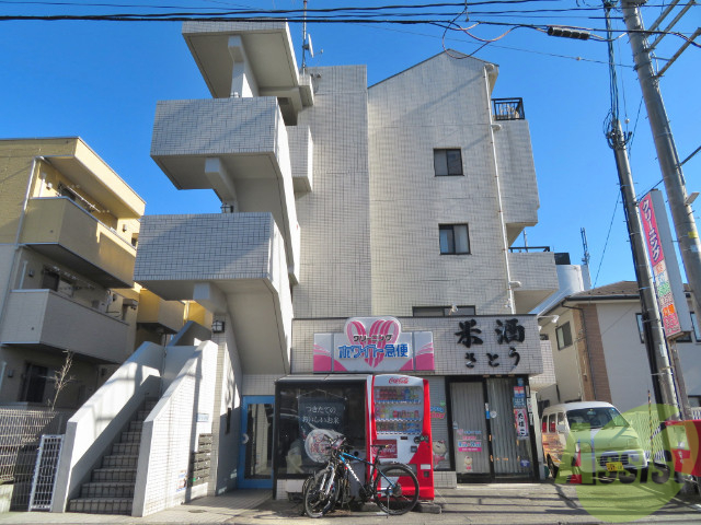 仙台市宮城野区五輪のマンションの建物外観