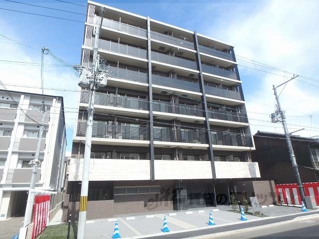 【ベラジオ雅び西大路高辻の建物外観】