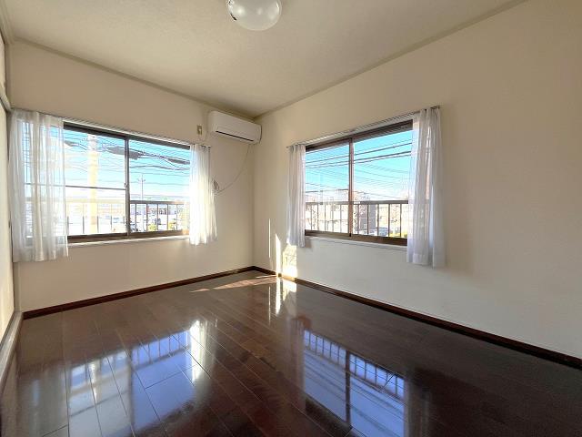 居室・リビング　洋室