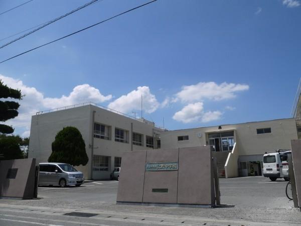 中学校　久留米市立北野中学校（中学校）まで262m