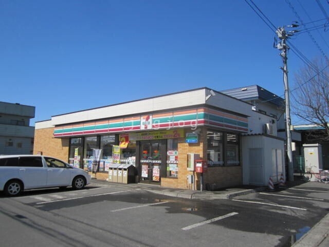 コンビニ　セブンイレブン東川北町店（コンビニ）まで701m