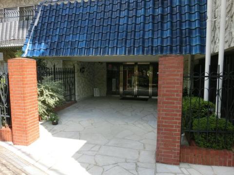 秀和南茨木レジデンス　セキュリティ　夜間オートロック