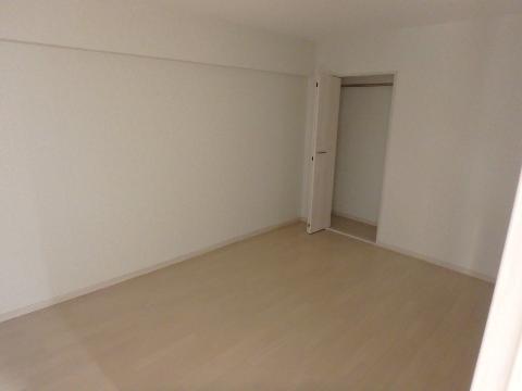 秀和南茨木レジデンス　その他　洋室