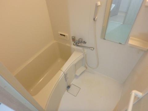 秀和南茨木レジデンス　バス・シャワールーム　バス