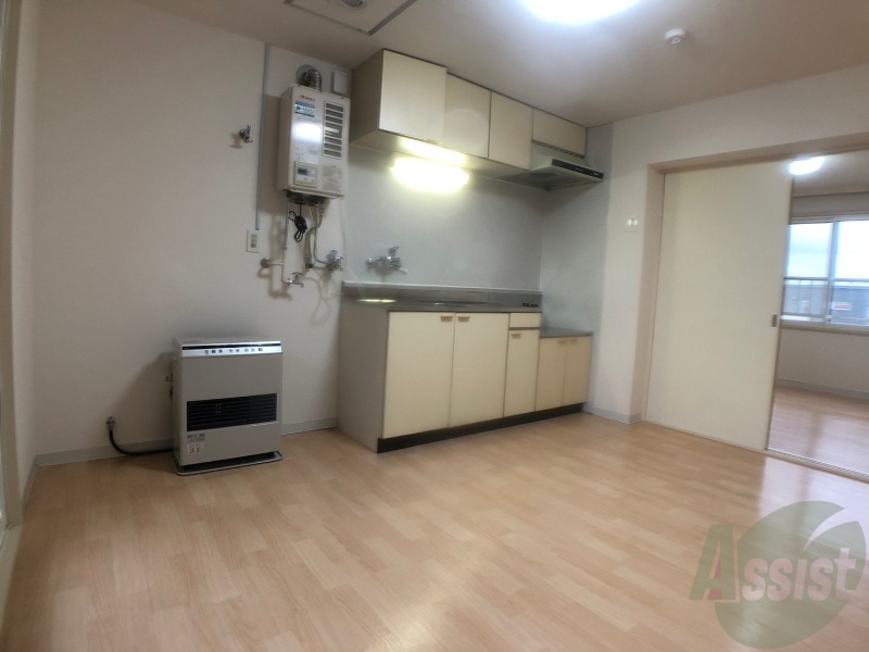 居室・リビング　広くてキレイなお部屋が広がっていて、充実した生活が送れそう。