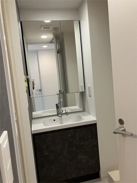 洗面設備　使いやすい洗面所です