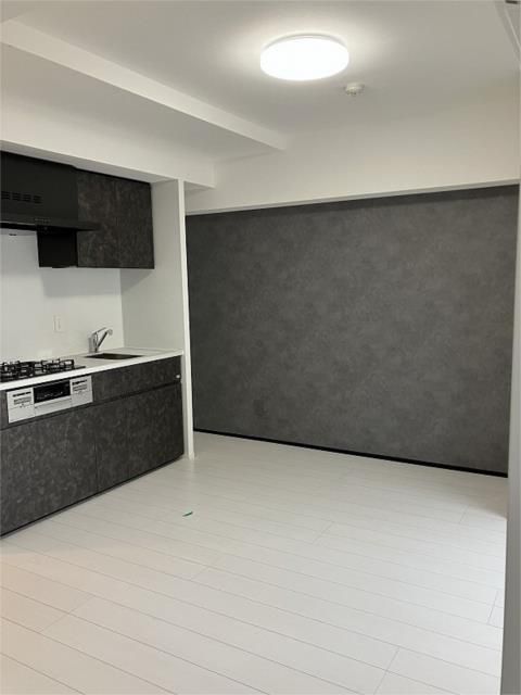 居室・リビング　こちらの居間で趣味の時間をお楽しみください