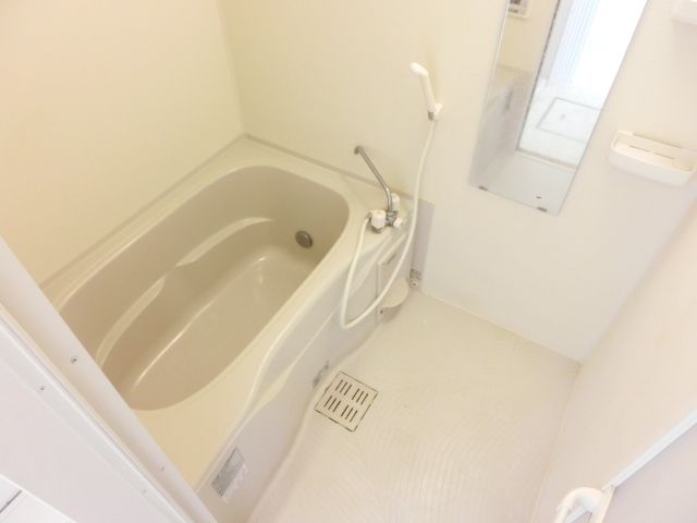 バス・シャワールーム　キレイなバスルーム。