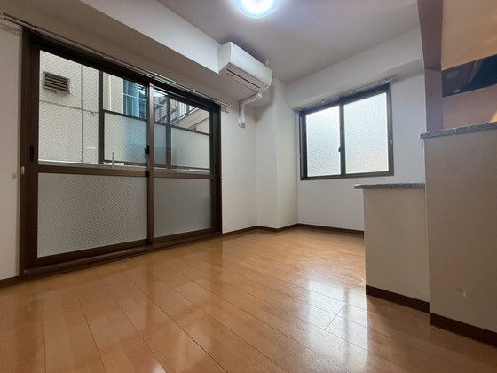 居室・リビング　※別部屋の写真です