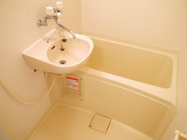 バス・シャワールーム　日々の暮らしに欠かせないお風呂です