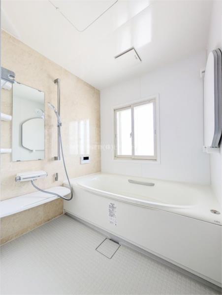 バス・シャワールーム　追い焚き付き