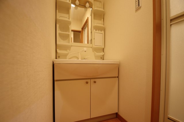 洗面設備　※別号室の為、現況優先になります。