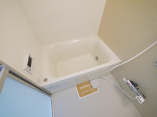 バス・シャワールーム　落ち着いた空間のお風呂です