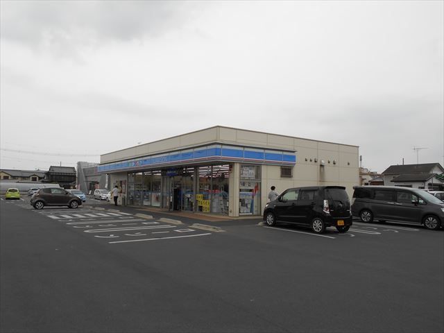 コンビニ　ローソン 小山西城南三丁目店（コンビニ）まで168m