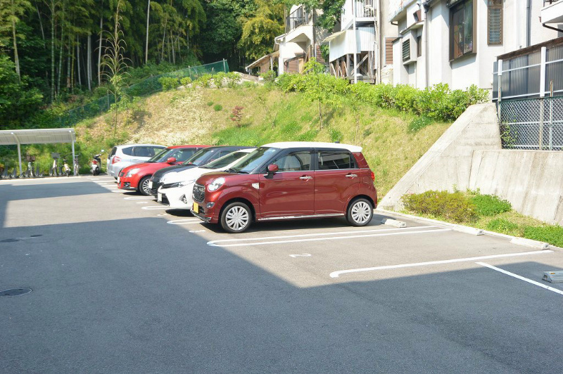 駐車場　駐車場