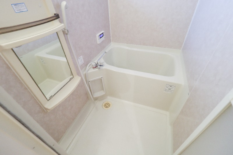 バス・シャワールーム　図面と現状に相違がある場合には現状を優先