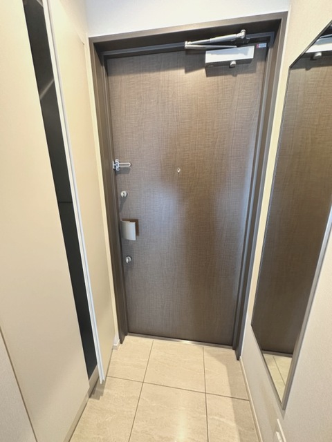玄関　※写真は同タイプ住戸です。